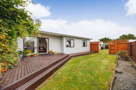 Photo of property in 5 Cargill Grove, Kelvin Grove, Palmerston North, 4414
