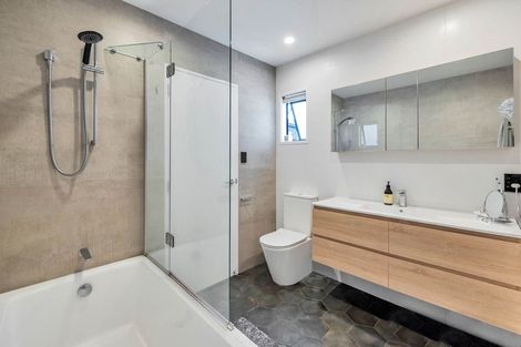 Photo of property in 52 Jutland Road, Hauraki, Auckland, 0622