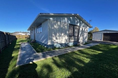 Photo of property in 10 Starforth Place, Henderson, Auckland, 0612
