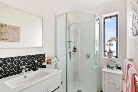 Photo of property in 426b Kahikatea Drive, Dinsdale, Hamilton, 3204