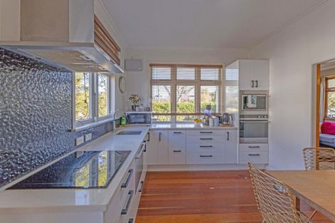 Photo of property in 95 Churchill Avenue, Hokowhitu, Palmerston North, 4410