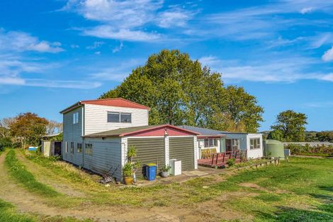 Photo of property in 389 Waiuku Road, Puni, Pukekohe, 2678