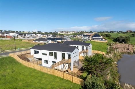 Photo of property in 26 Whakairo Crescent, Gulf Harbour, 0930