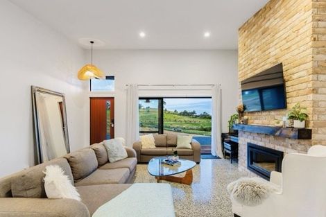 Photo of property in 312 Pukapuka Road, Pohuehue, Warkworth, 0983