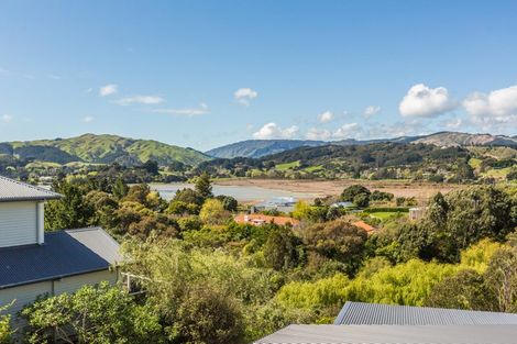 Photo of property in 81 The Masthead, Whitby, Porirua, 5024