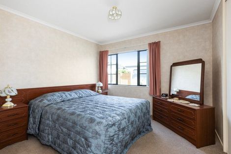 Photo of property in 1/2 Spriggs Crescent, Greenmeadows, Napier, 4112