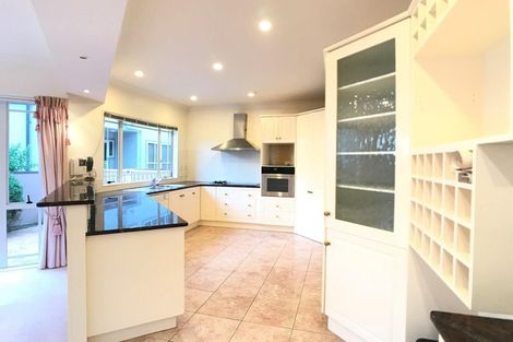 Photo of property in 19 Mansion Court, West Harbour, Auckland, 0618