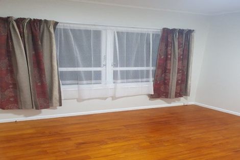 Photo of property in 1/23 Alwyn Avenue, Te Atatu South, Auckland, 0610