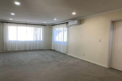 Photo of property in 3 Coventry Way, Long Bay, Auckland, 0630