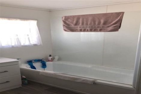 Photo of property in 69 Pallant Street, Manurewa, Auckland, 2102