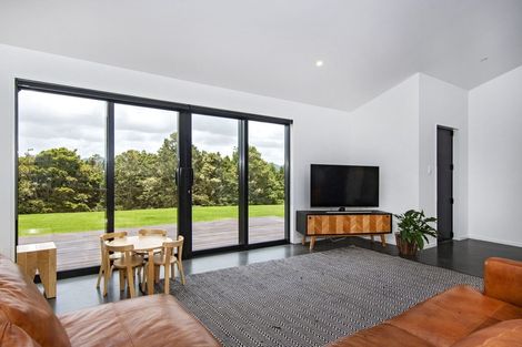 Photo of property in 59 Jounneaux Road, Te Kamo, Kamo, 0185