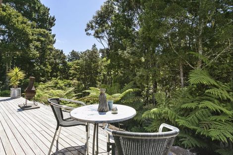 Photo of property in 240 Pine Valley Road, Dairy Flat, Silverdale, 0992