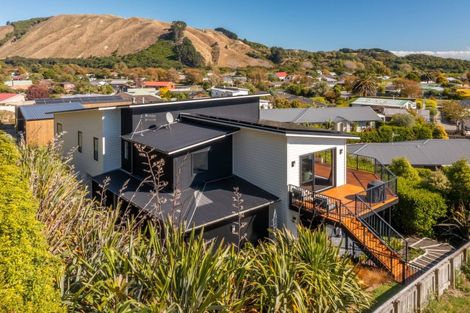 Photo of property in 3 Hihi Place, Waikanae, 5036