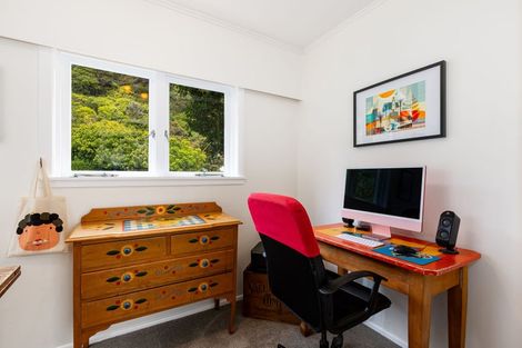 Photo of property in 304 Muritai Road, Eastbourne, Lower Hutt, 5013