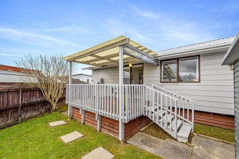 Photo of property in 63c/1 Colwill Road, Massey, Auckland, 0614