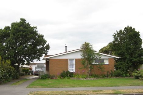 Photo of property in 19 Medina Crescent, Parklands, Christchurch, 8083