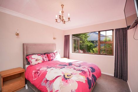 Photo of property in 92 Newcastle Street, Windsor, Invercargill, 9810