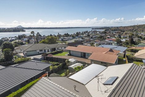 Photo of property in 6 Downing Place, Welcome Bay, Tauranga, 3112