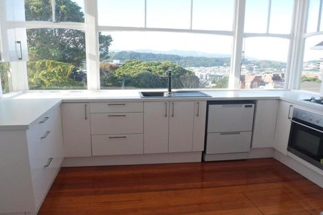 Photo of property in 5 Upland Road, Kelburn, Wellington, 6012