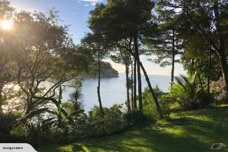 Photo of property in 14 Paturoa Road, Titirangi, Auckland, 0604