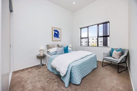 Photo of property in 10a Carlos Drive, Flat Bush, Auckland, 2016