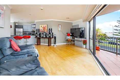 Photo of property in 1g/18 Ronwood Avenue, Manukau, Auckland, 2104