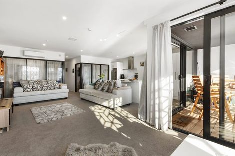 Photo of property in 202/2u Onepu Road, Kilbirnie, Wellington, 6022