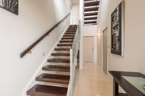 Photo of property in 24 Mewburn Rise, Karori, Wellington, 6012