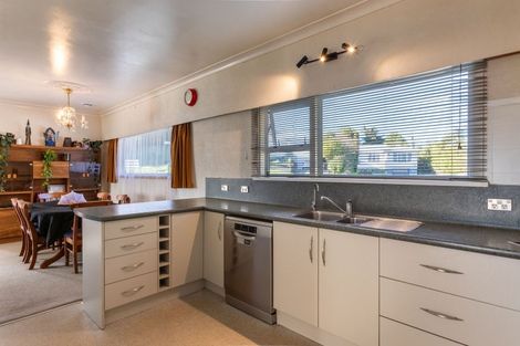 Photo of property in 18 Richardson Street, Woodville, 4920