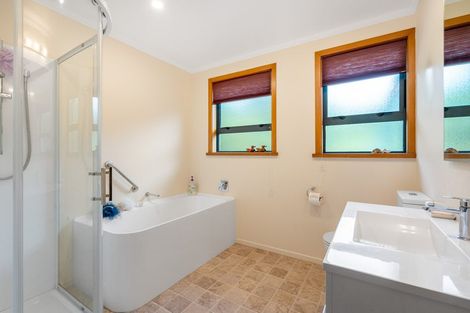 Photo of property in 296 Blueskin Road, Mihiwaka, Port Chalmers, 9081