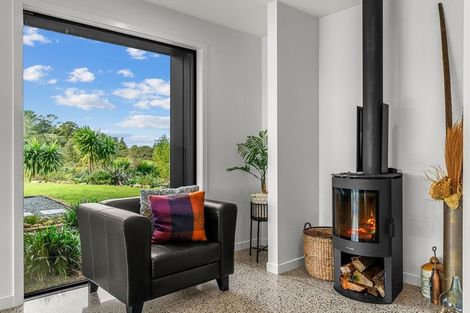 Photo of property in 136 Karanui Road, Te Kamo, Kamo, 0185