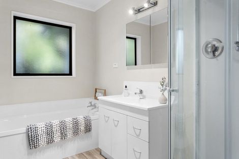 Photo of property in 13 Harewood Road, Oxford, 7430
