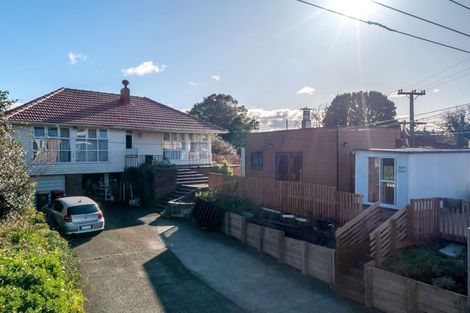Photo of property in 1/174 Lake Road, Northcote, Auckland, 0627