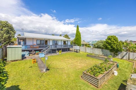 Photo of property in 32 Wai Iti Place, Clendon Park, Auckland, 2103