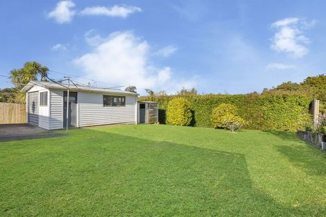 Photo of property in 17 Castleton Street, Birkdale, Auckland, 0626