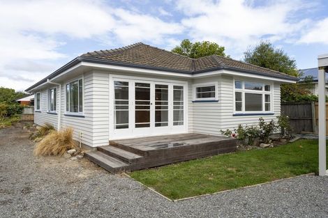 Photo of property in 43 Aorangi Road, Bryndwr, Christchurch, 8053