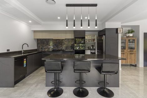 Photo of property in 52 Scott Road, Stanmore Bay, Whangaparaoa, 0932