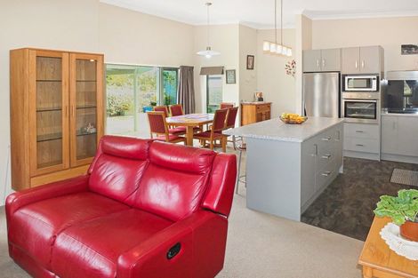 Photo of property in 14 Clyde Street, Foxton, 4814