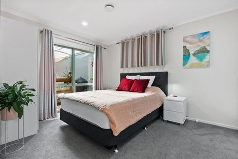 Photo of property in 4 Kumar Place, The Gardens, Auckland, 2105