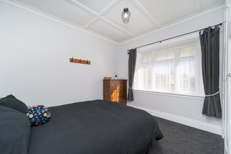 Photo of property in 38 Argyle Avenue, Takaro, Palmerston North, 4410