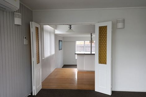 Photo of property in 19 Fields Road, Manurewa, Auckland, 2102