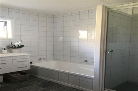 Photo of property in 47 James Cook Street, Havelock North, 4130