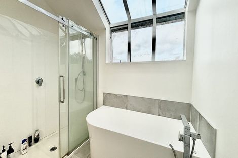 Photo of property in 9 Selkirk Way, Karori, Wellington, 6012