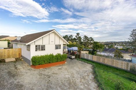 Photo of property in 44 Glenbervie Crescent, Massey, Auckland, 0614