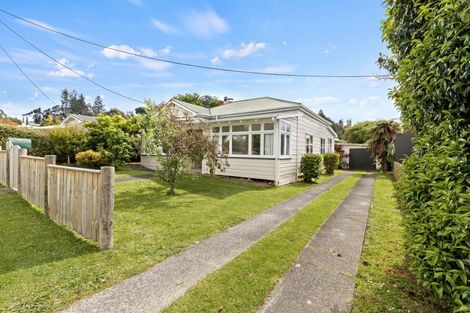 Photo of property in 30 Milne Street, Hunterville, 4730