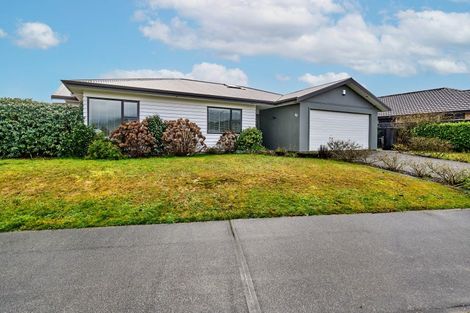 Photo of property in 49 Sunstone Crescent, Brown Owl, Upper Hutt, 5018
