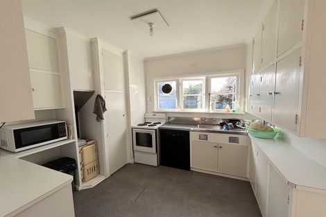 Photo of property in 49 Sheffield Street, Awapuni, Palmerston North, 4412