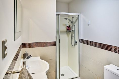 Photo of property in 92 Mana View Road, Paremata, Porirua, 5026