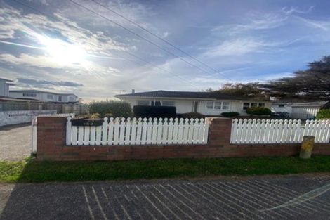 Photo of property in 152 Manuroa Road, Takanini, 2112