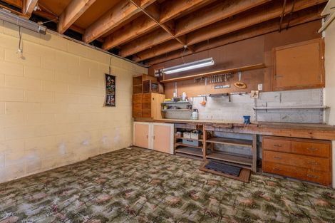 Photo of property in 2 Oxford Street, Holmes Hill, Oamaru, 9401